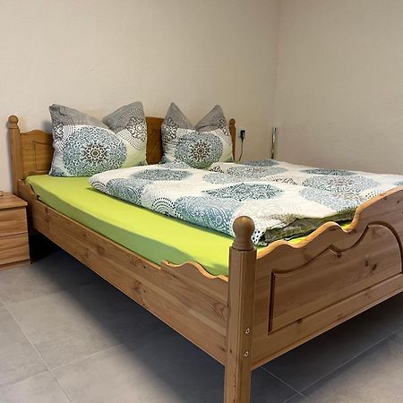 Apartments Und Zimmer Vettweiss Kültér fotó